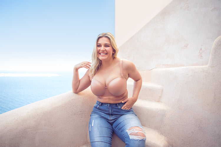 Plus-size model gets 36G breasts reduced in order to fit into wedding dress