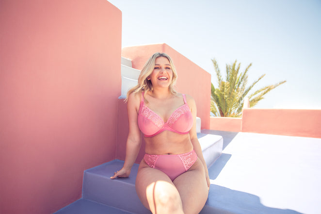 Keep Up To Date With Our Latest News – Curvy Kate UK